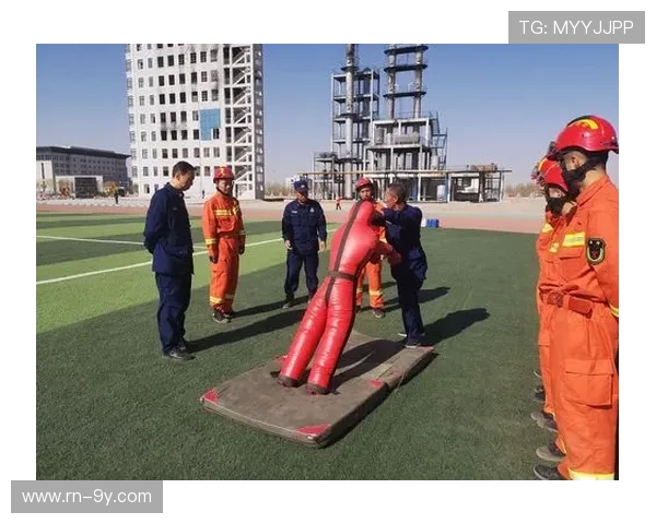 冬训足球燃情拼搏瞬间混剪展现球员坚韧与激情奋进之路